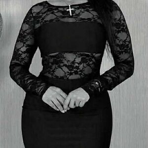 Black Lace Long-Sleeve Bodycon Dress